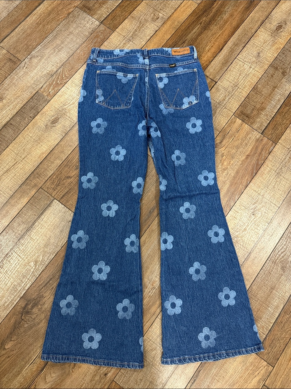 Wrangler Floral Print Dark Blue Flared Jeans - Picture 2 of 3